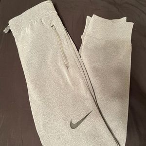 Nike Big Boys’ Dri-Fit Hyper Fleece Training Pants